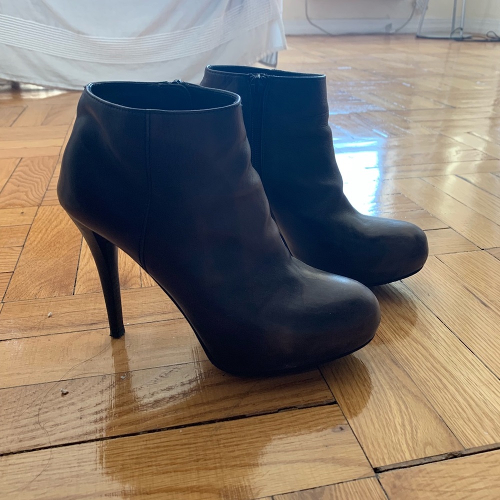 Stuart Weitzman Boots / Booties